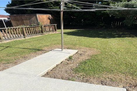 Photo of property in 15 Freshney Place, Hillpark, Auckland, 2102