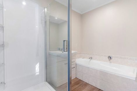 Photo of property in 3 Hibernian Drive, Ranui, Auckland, 0612