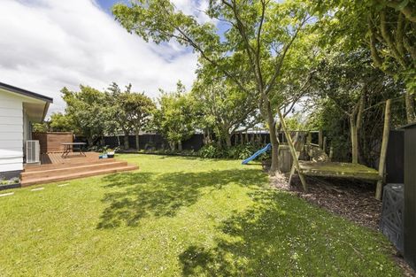 Photo of property in 10 Ashton Place, Highbury, Palmerston North, 4412