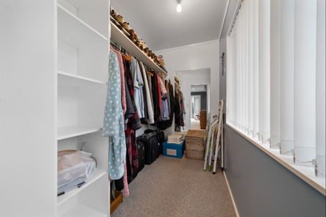 Photo of property in 33 Heta Road, Highlands Park, New Plymouth, 4312