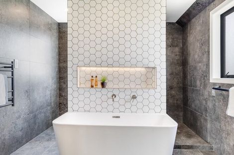 Photo of property in 4 Hapukupuku Avenue, Beachlands, Auckland, 2018