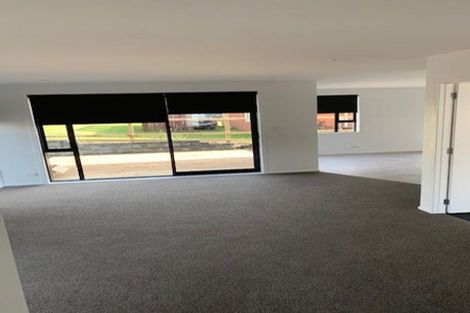 Photo of property in 37b Tawhiri Road, One Tree Hill, Auckland, 1061