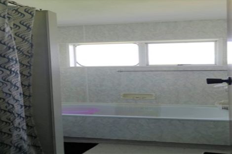 Photo of property in 1/31 Mana Avenue, Titahi Bay, Porirua, 5022