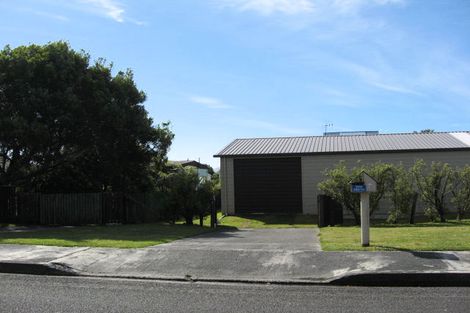 Photo of property in 4 Cook Street, Carters Beach, Westport, 7825