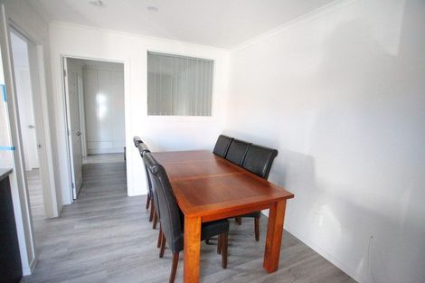 Photo of property in 1/198 Archers Road, Glenfield, Auckland, 0629