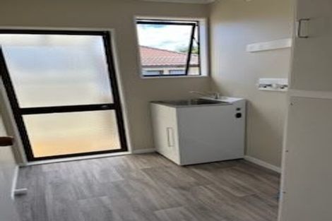 Photo of property in 1/30 Borich Road, Sunnyvale, Auckland, 0612