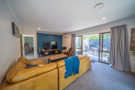 Photo of property in 81 Waratah Street, Avondale, Christchurch, 8061