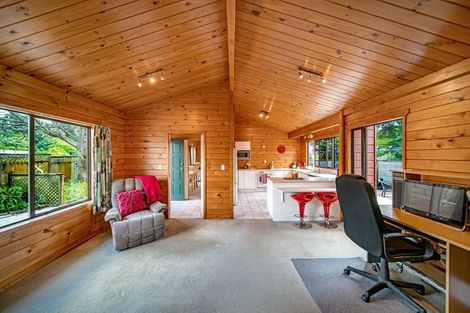 Photo of property in 2/47 Headcorn Place, Botany Downs, Auckland, 2010