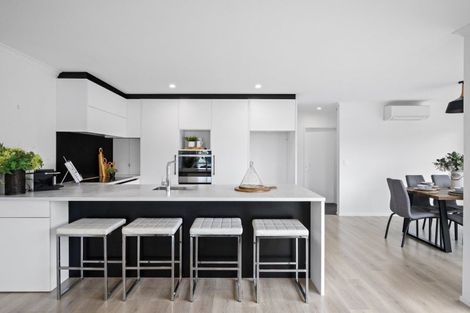 Photo of property in 13 O Ruamano Crescent, Pukekohe, 2120