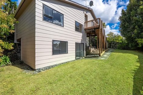 Photo of property in 3/75 Stanley Road, Glenfield, Auckland, 0629