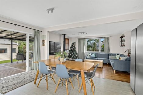 Photo of property in 9 Mary Keane Lane, Parakai, 0830