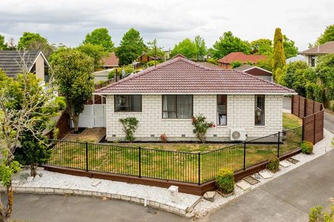 Photo of property in 1/22 Camrose Place, Ilam, Christchurch, 8041
