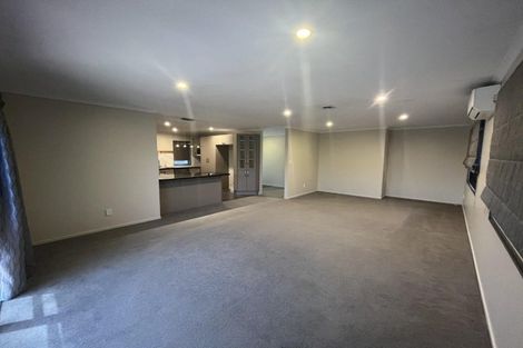 Photo of property in 32 Cyrus Street, Whalers Gate, New Plymouth, 4310