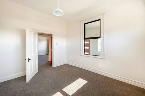 Photo of property in 4 Cross Street, Milton, 9220