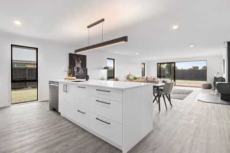 Photo of property in 44 Suffolk Drive, Kirwee, 7571