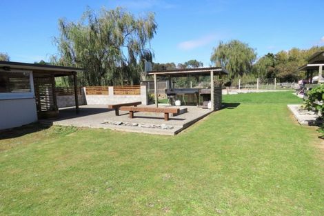 Photo of property in 54 Waihou Road, Levin, 5571