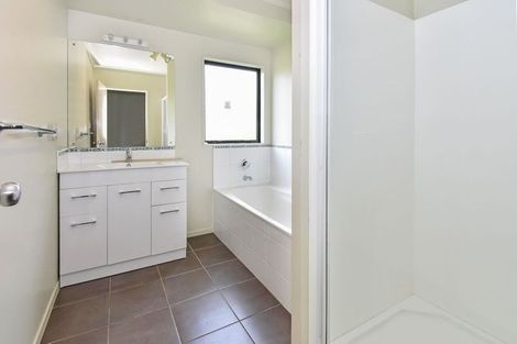 Photo of property in 134 Dominion Road, Papakura, 2110