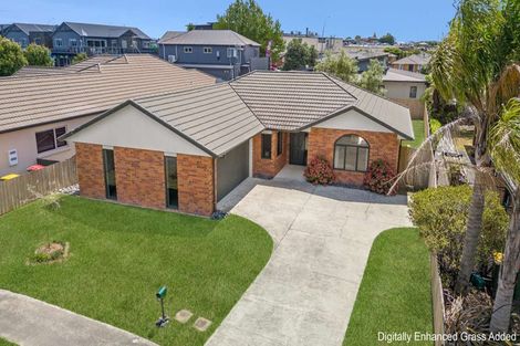 Photo of property in 11 Maccallum Court, Rototuna, Hamilton, 3210