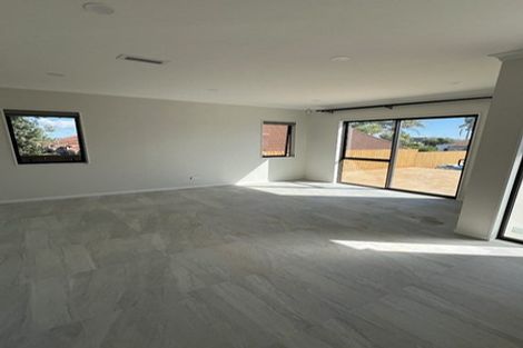 Photo of property in 35 Ksenia Drive, Flat Bush, Auckland, 2019