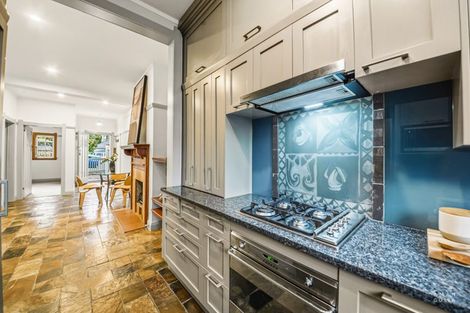Photo of property in 2/39 Anglesea Street, Freemans Bay, Auckland, 1011