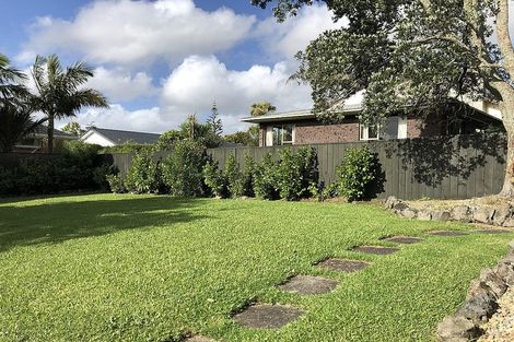 Photo of property in 145 Golf Road, Titirangi, Auckland, 0600