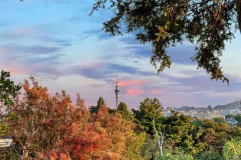 Photo of property in 29 Raymond Terrace, Northcote, Auckland, 0627