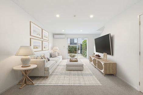 Photo of property in 2/295 Armagh Street, Christchurch Central, Christchurch, 8011
