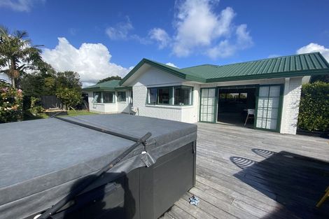 Photo of property in 11a Doment Crescent, Orewa, 0931