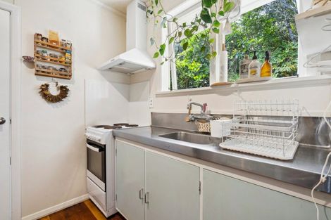 Photo of property in 47 Worcester Street, Wilton, Wellington, 6012