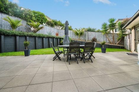 Photo of property in 26 Kilkelly Avenue, Pinehill, Auckland, 0632