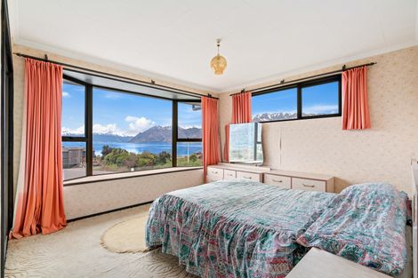 Photo of property in 217 Lakeview Terrace, Lake Hawea, Wanaka, 9382