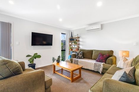 Photo of property in 30 Owens Road, Waiuku, 2123