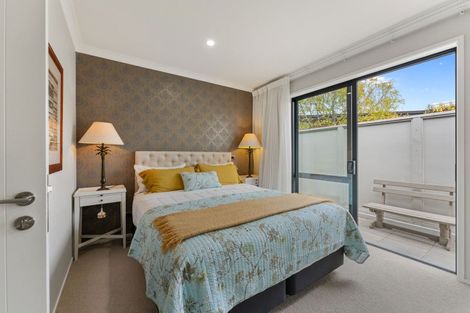 Photo of property in 29 Pukenamu Road, Rainbow Point, Taupo, 3330