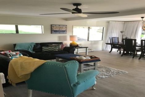 Photo of property in 5 Oneroa Road, Russell, 0202