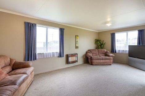 Photo of property in 5 Cemetery Road, Sanson, 4817