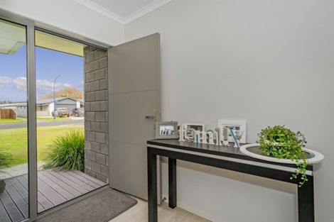 Photo of property in 325 Cook Drive, Whitianga, 3510