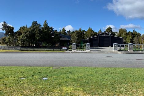 Photo of property in 12 Sutton Road, Kaiata, Greymouth, 7805