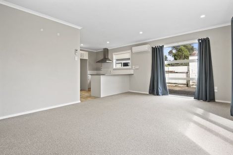 Photo of property in 12 Dermont Street, Bader, Hamilton, 3206