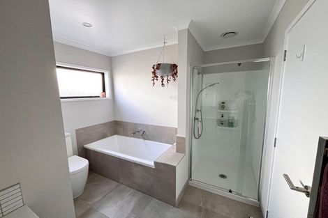 Photo of property in 2 Kapia Road, Westgate, Auckland, 0614