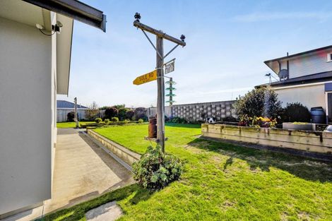 Photo of property in 4 Nikau Place, Hawera, 4610