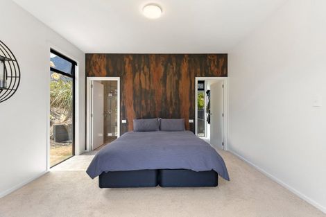 Photo of property in 13 Hackett Road, Jacks Point, Queenstown, 9371