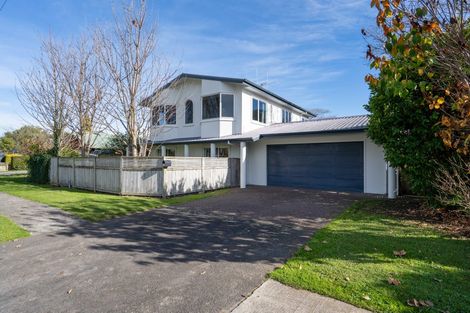 Photo of property in 35 Carlyle Street, Leamington, Cambridge, 3432