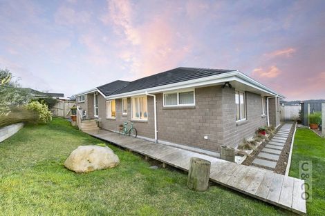 Photo of property in 5 Walnut Road, Riverhead, 0820