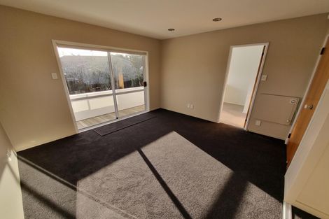 Photo of property in 23 Elsted Place, Goodwood Heights, Auckland, 2105