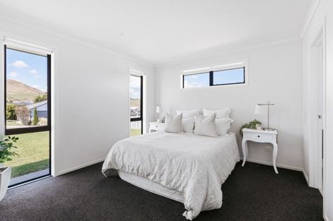 Photo of property in 3 Antrim Glade, Welcome Bay, Tauranga, 3175