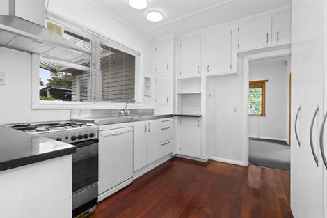 Photo of property in 16 Oxford Street, Fairfield, Hamilton, 3214