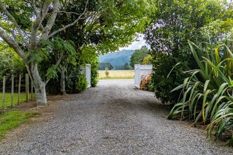 Photo of property in 105 Watersons Line, Dalefield, Carterton, 5791