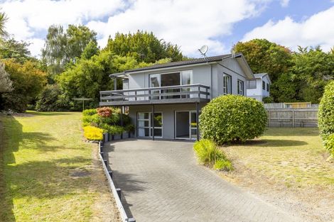 Photo of property in 32 Tremaine Avenue, Two Mile Bay, Taupo, 3330