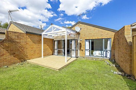 Photo of property in 4/202 Massey Road, Mangere East, Auckland, 2024