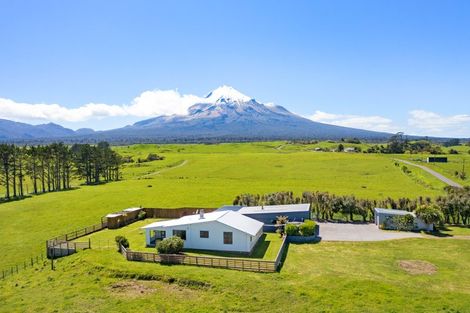 Photo of property in 197 Kahui Road, Rahotu, Opunake, 4684